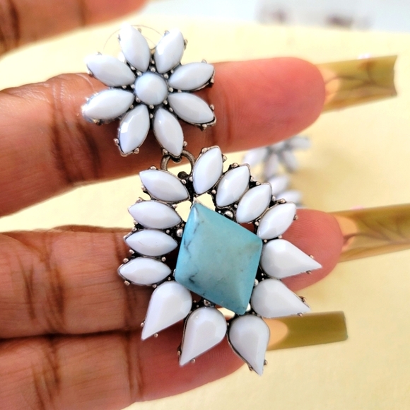 Hanging Pierced Earrings • White and Turquoise Synthetic Stones - Picture 4 of 4